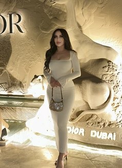 Alina - escort in Dubai Photo 6 of 7