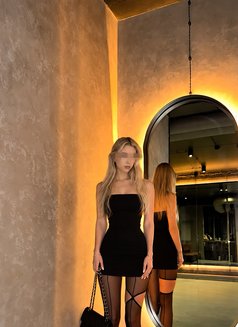Alina - puta in Phuket Photo 5 of 5