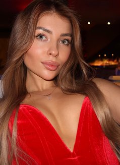 Alina - escort in Riyadh Photo 11 of 15