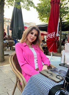 Alina - Transsexual escort in İstanbul Photo 12 of 12