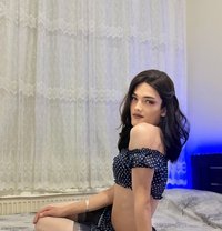 Dunya - Acompañantes transexual in İstanbul