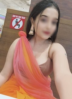 Alina Russian High Profile - escort agency in Gurgaon Photo 7 of 8