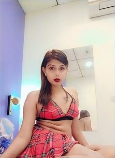 Alina Sexy - Transsexual escort in New Delhi Photo 7 of 23