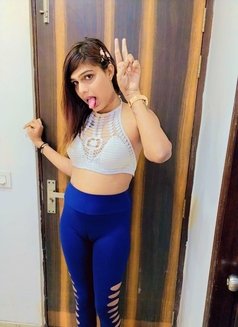 Alina Sexy - Transsexual escort in New Delhi Photo 18 of 23