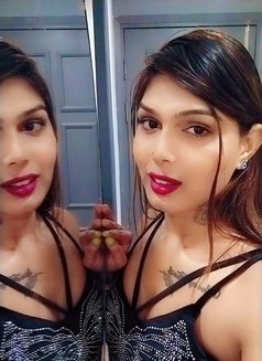 Alina Sexy - Transsexual escort in New Delhi Photo 3 of 7
