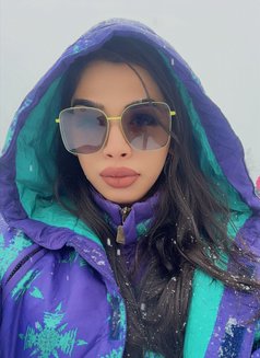 Alina Shaikh - Transsexual escort in Mumbai Photo 30 of 30