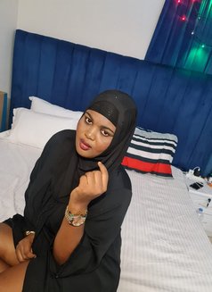 Alina - escort in Muscat Photo 2 of 2