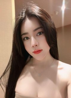 Alina - escort in Jeddah Photo 6 of 8