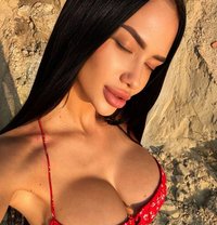 Alina independent - escort in Dubai Photo 8 of 9
