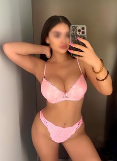 Alina - escort in Kiev Photo 1 of 5