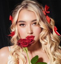 Alina - escort in Tokyo