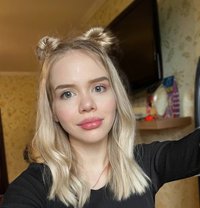 Dasha - escort in Tokyo Photo 1 of 8