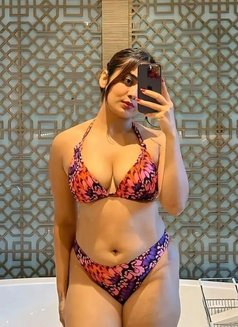 Alina Unlimited Fun and Romance - puta in Phuket Photo 1 of 3