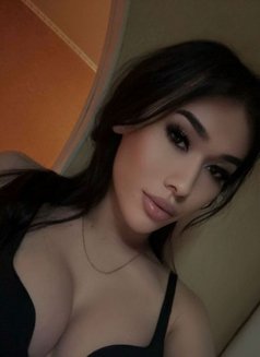Alina Vip poland 🇵🇱 ts model - Transsexual escort in Muscat Photo 8 of 9
