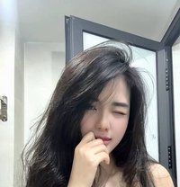 Alinae - escort in Ajmān