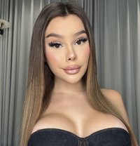AlinaSLAVIC🇷🇺🪆19 y.o LAST 7 DAYS - Transsexual escort in Riyadh