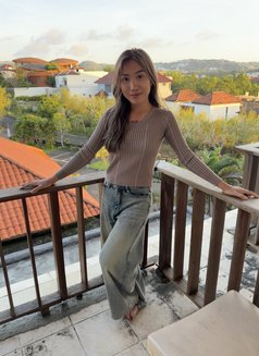Aline in Bali - puta in Bali Photo 20 of 21