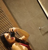 Aline - escort in Bali