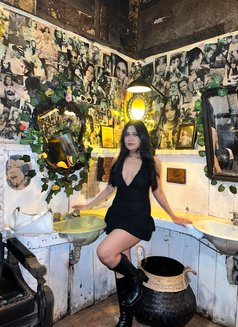 Aline - escort in Bali Photo 6 of 6