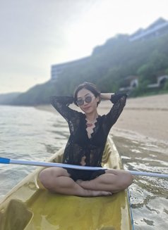 Aline - escort in Bali Photo 8 of 10