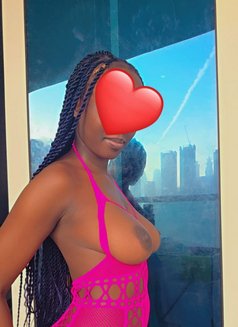 Aline kinky,fountain squirter,best - escort in Dubai Photo 19 of 28