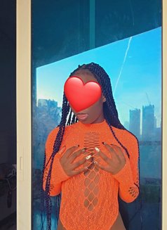 Aline kinky,fountain squirter,best - escort in Dubai Photo 22 of 28