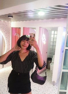 Alinecot - Transsexual escort in Phuket Photo 11 of 12