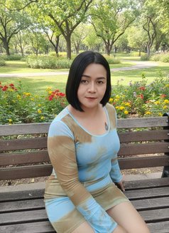 Alini - escort in Muscat Photo 5 of 6