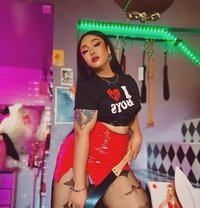 Alip - Transsexual dominatrix in Bangkok