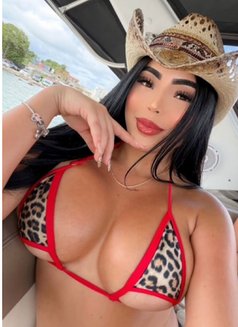 Alis fullservice - escort in Dubai Photo 9 of 13