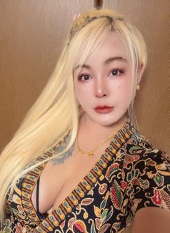 Alis Pure outcall - masseuse in Tokyo Photo 2 of 5