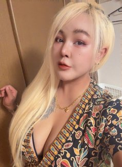 Alis Pure outcall - masseuse in Tokyo Photo 3 of 5