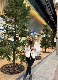 Nana - escort in Seoul Photo 3 of 7