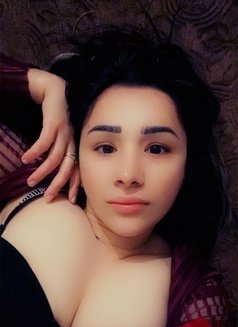 Alisa - escort in Riyadh Photo 1 of 4