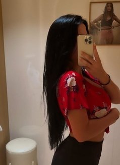Alisa - escort in Riyadh Photo 3 of 4