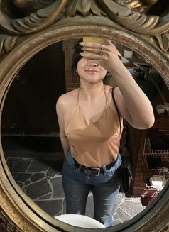 Alisa - puta in Manila Photo 3 of 7