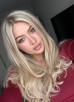 Alisa First Time - escort in Beirut Photo 5 of 7
