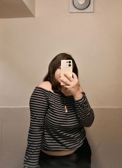 Alisa - escort in New Delhi Photo 2 of 2