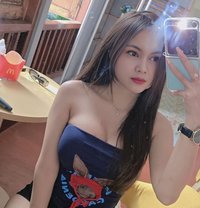 Alisa - escort in Singapore