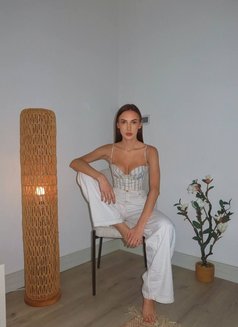 Alisa - escort in Hong Kong Photo 6 of 6
