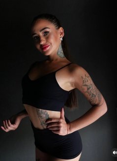 Alisa - puta in Phuket Photo 5 of 10