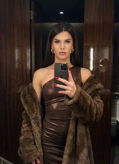 ALİSA - Transsexual escort in İstanbul Photo 2 of 24