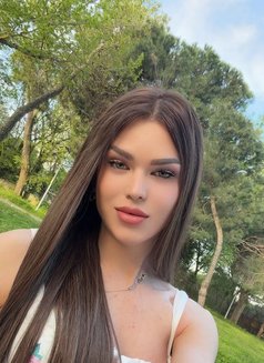 ALİSA - Transsexual escort in İstanbul Photo 16 of 22