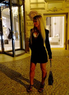 Alisa Russian - escort in Monaco Photo 2 of 5