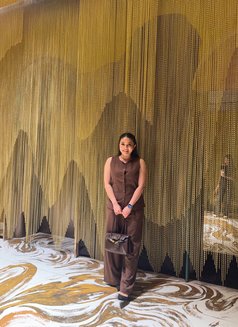 Alisa - escort in Muscat Photo 5 of 6