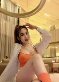 Alisa - escort in Al Ain Photo 6 of 7