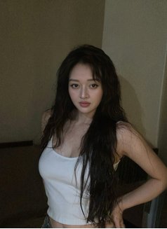 Alisa - escort in Hanoi Photo 7 of 8