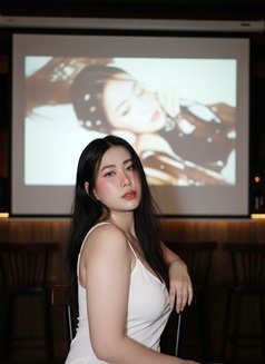 Alisa13 - masseuse in Muscat Photo 2 of 8