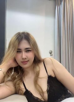 Alisa13 - masseuse in Muscat Photo 4 of 7