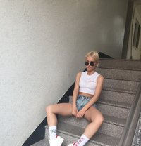 Alise - puta in Manila